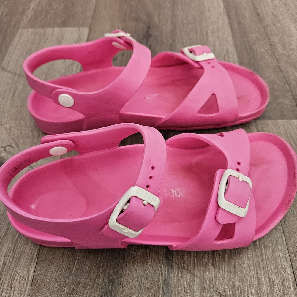 Birkenstock Sandals with strap, Rio Eva Buckle Strap Flats Strappy Pink Open Toe